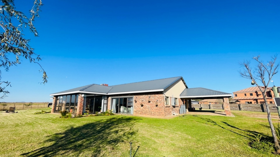 4 Bedroom Property for Sale in Grimbeeck Park North West